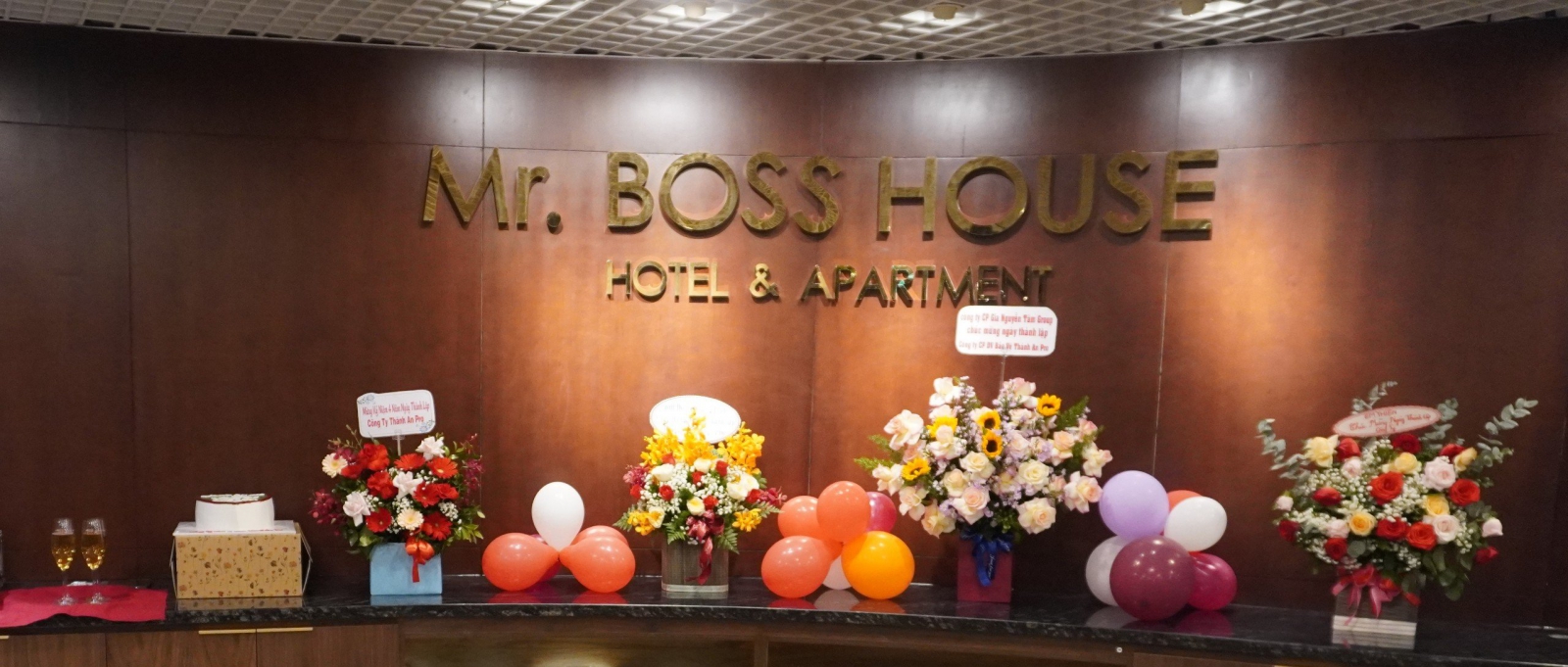 The ceremony was prepared at MR Boss House hotel
